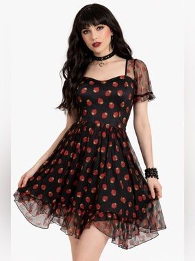 Hot Topic Strawberry Mesh Dress Size M – Black Cottagecore Kawaii Fit & Flar